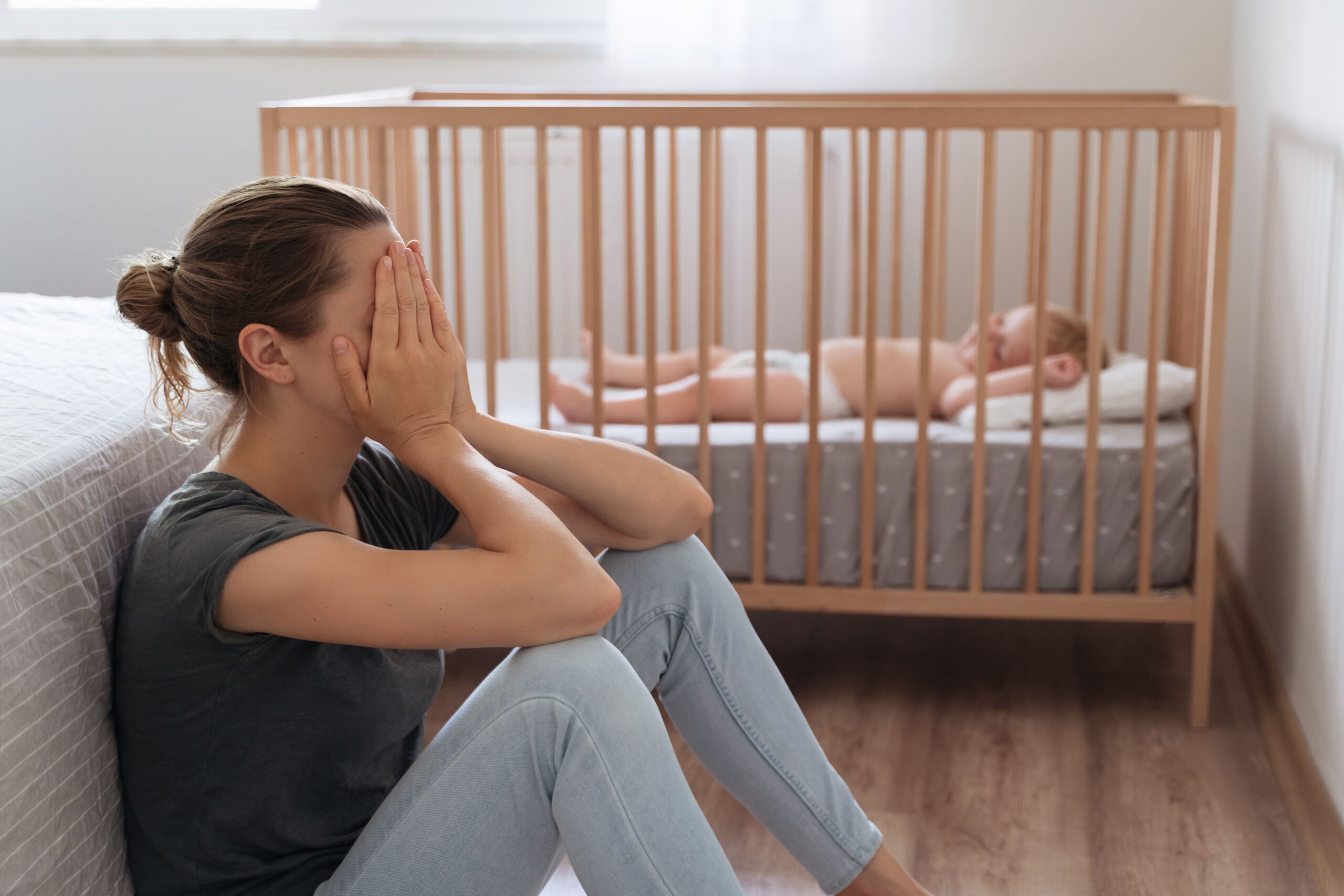 Depresia postpartum: Care sunt simptomele și ce trebuie să faci în acest sens?